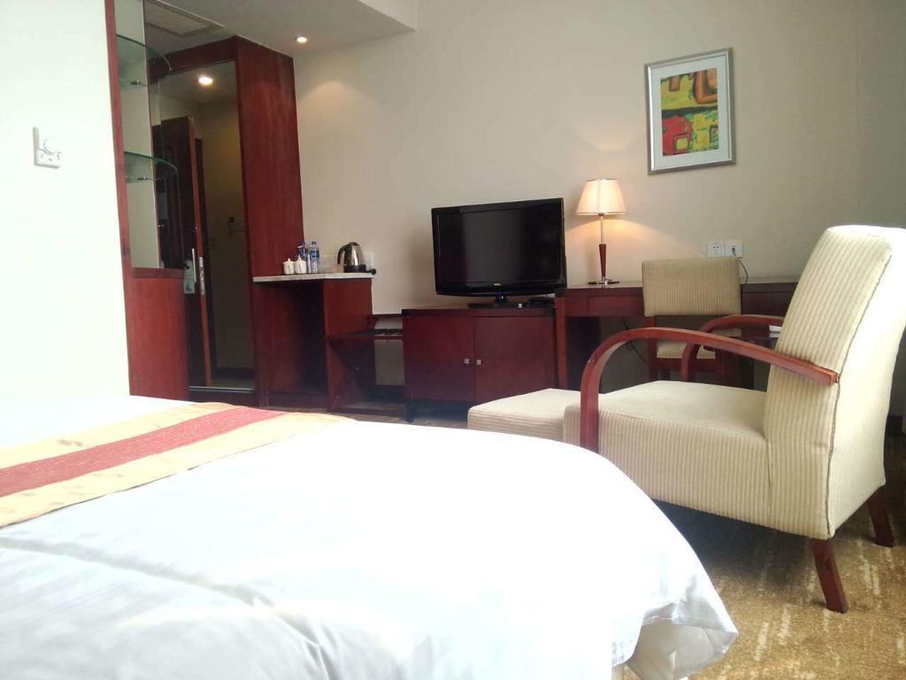 Century Hotel 타이창 객실 사진