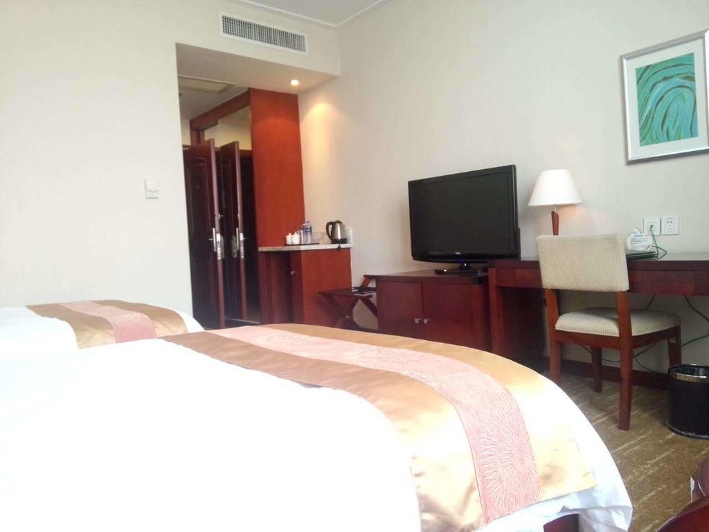 Century Hotel 타이창 객실 사진