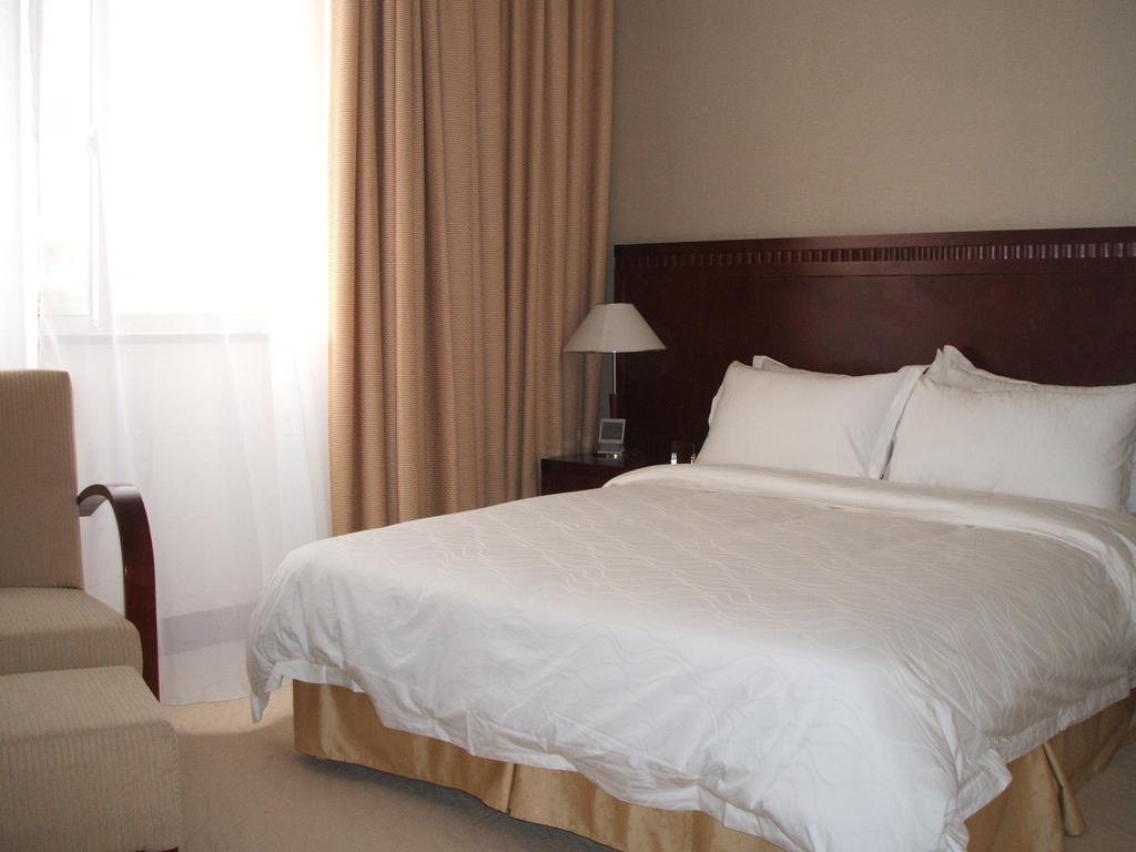Century Hotel 타이창 객실 사진