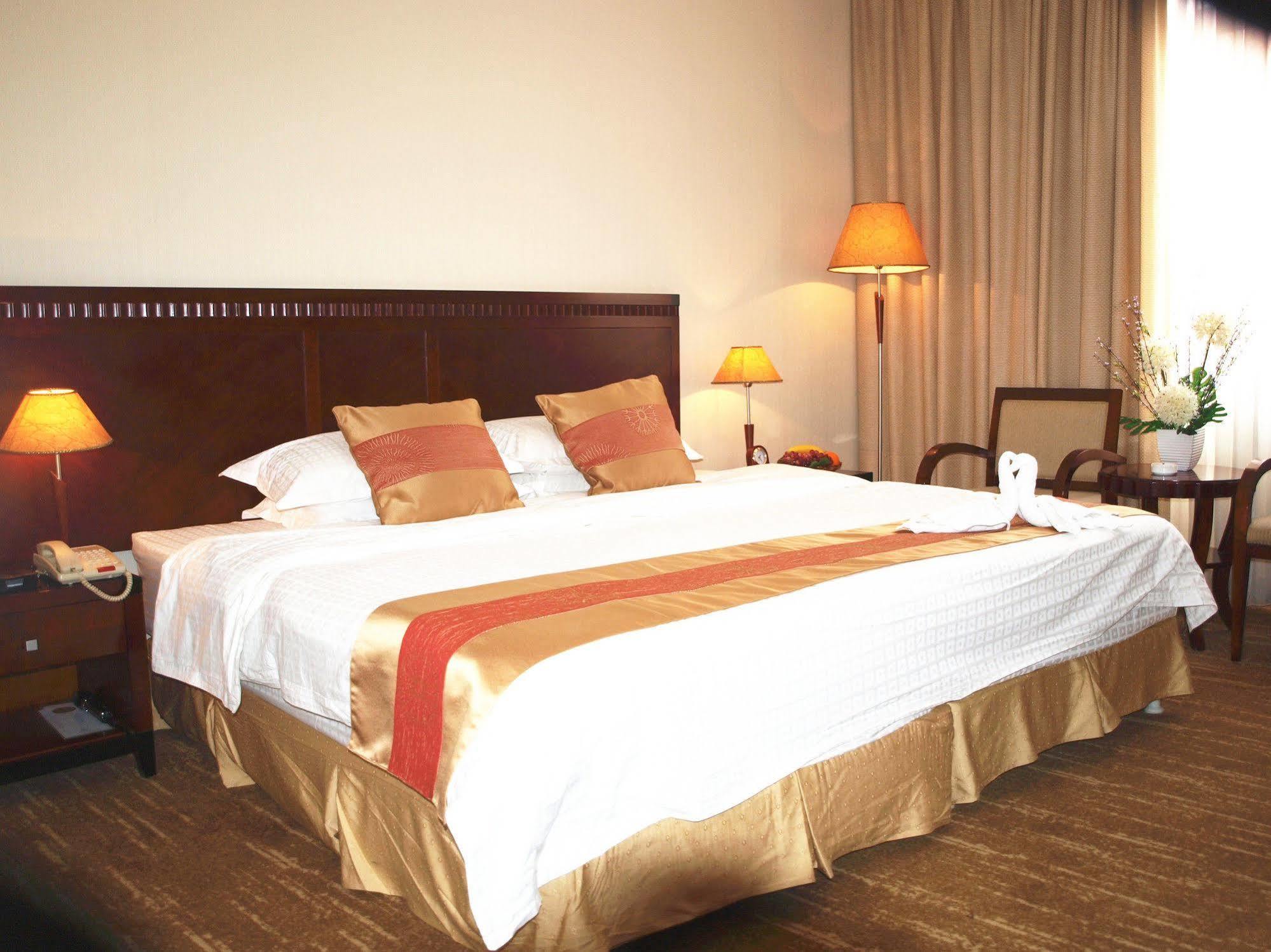 Century Hotel 타이창 외부 사진